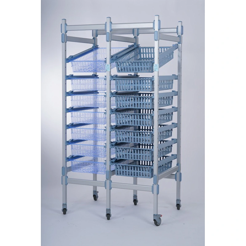 Estantería modular en aluminio.