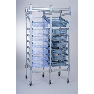 Estantería modular en aluminio.