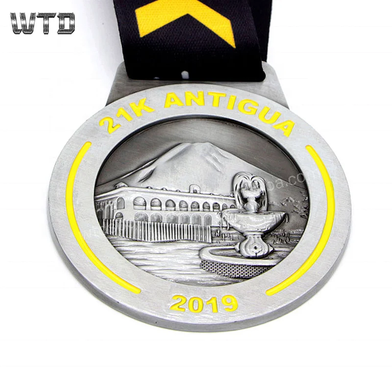 blank sports gold  metal medal suppliers
