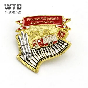 Enamel pin badge for promotion