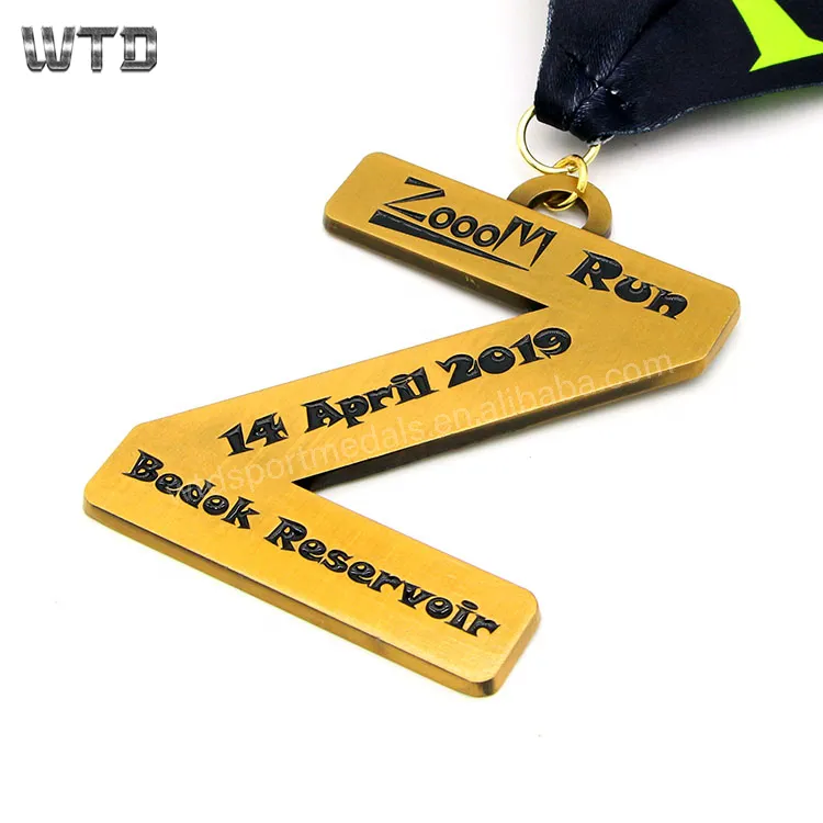zoom run marathon medal with ribbon