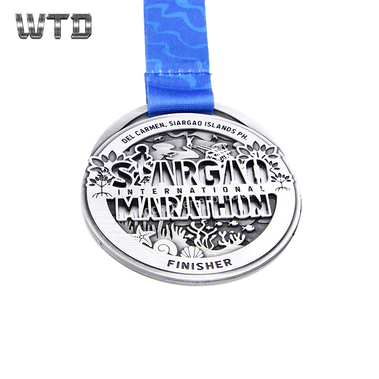 Customized Christmas Medal