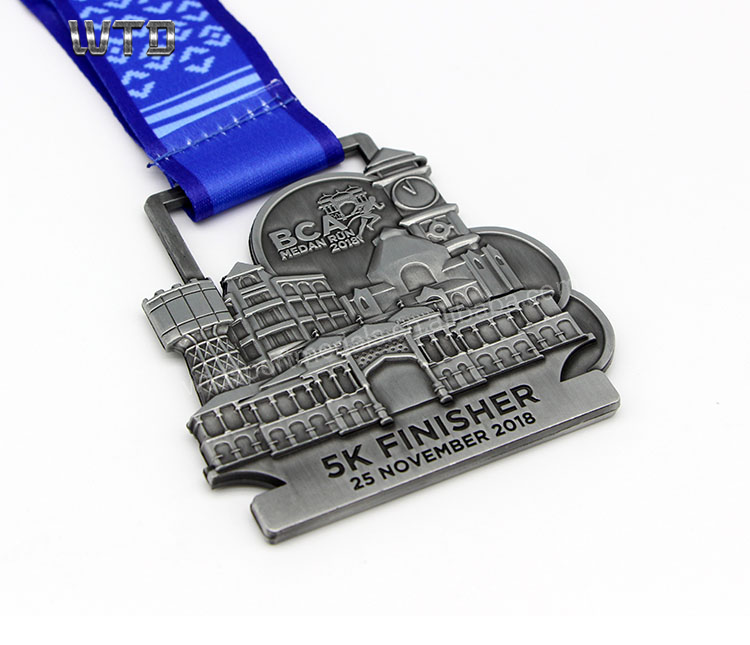 New Design Triathlon Medal
