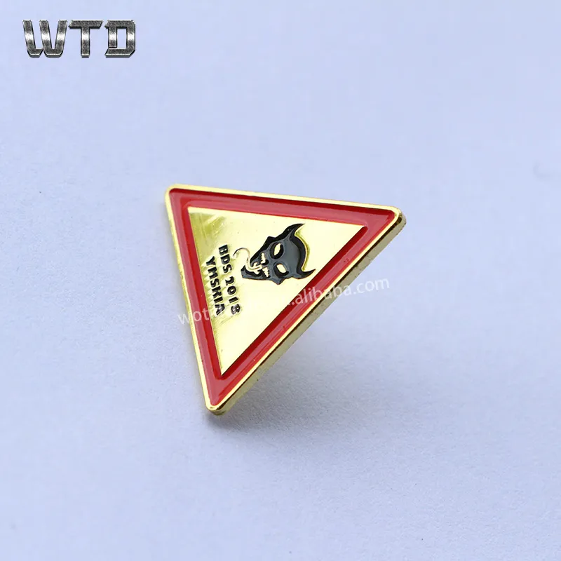wholesale uniform gold enamel badge