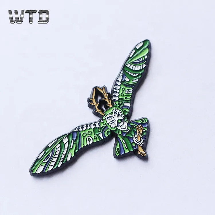 Hot sales lapel pins with color
