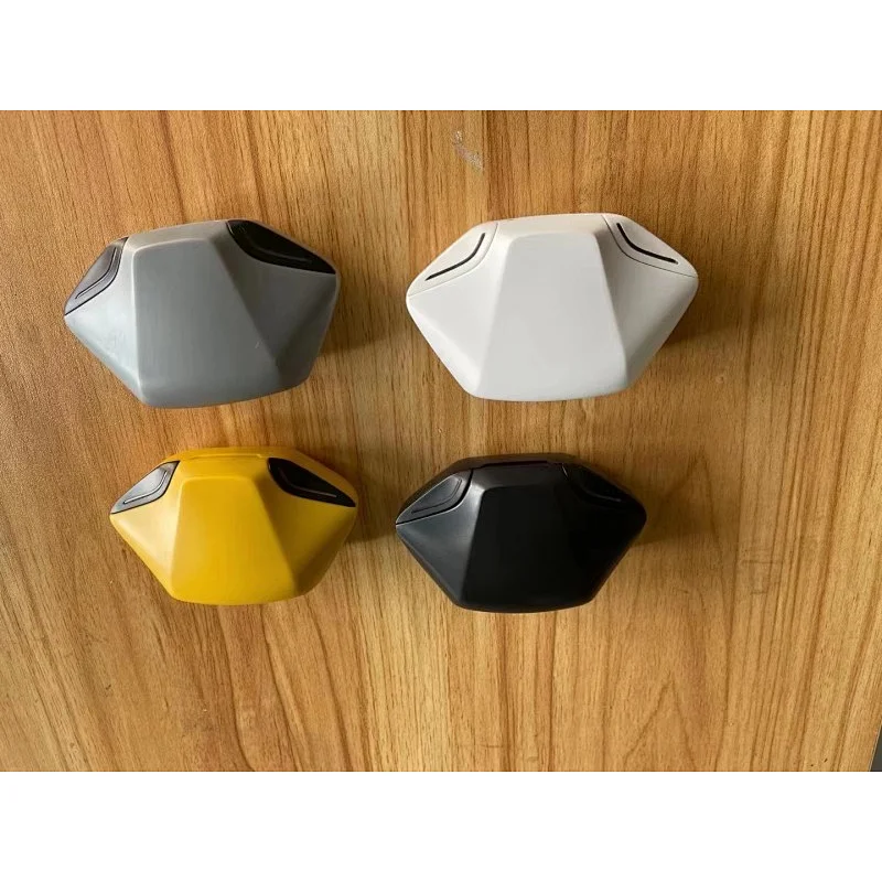 Hot Selling & Competitive Price TWS Earbud With LED