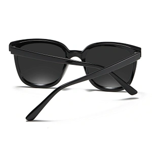 Wholesale 2020 Newest Trendy Fashion Polarized Pc Frame Sunglasses with Metal Part