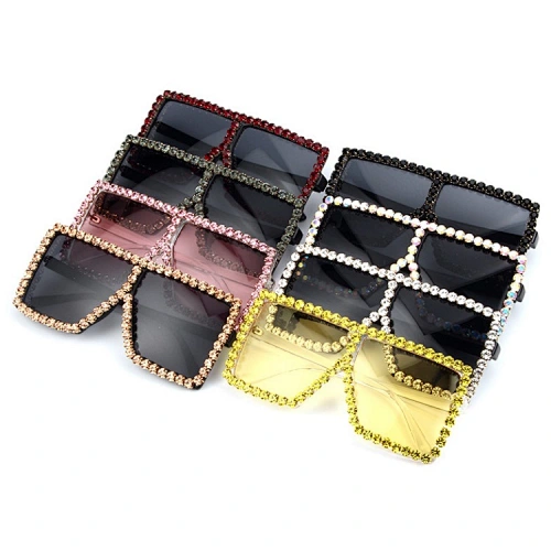 2020 Trendy Luxury Women Oversized Pc Diamond Frames UV Lens Sunglasses