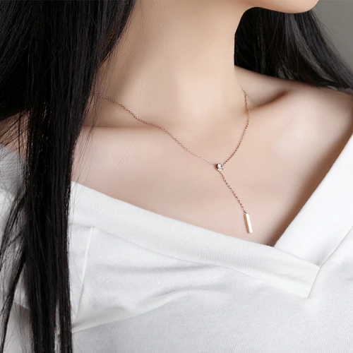 rose gold necklace