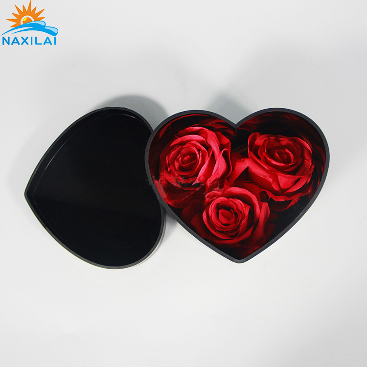 heart acrylic box 17