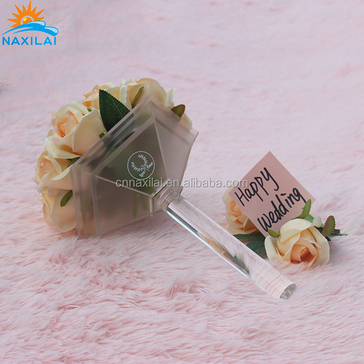 small bouquet holders