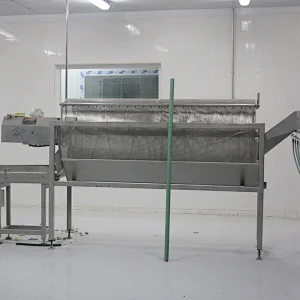 Customized Complete chicen farm turnkey project slaughterhouse processing plant feather and water sperator machinery