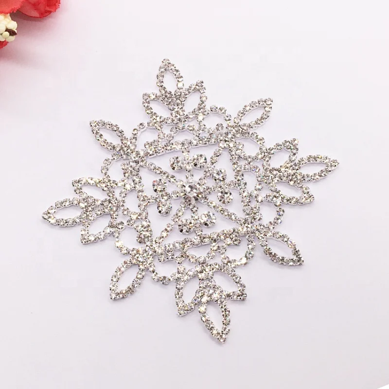 New arrival fashional bling rhinestone design soft flower type rhinestone applique piece