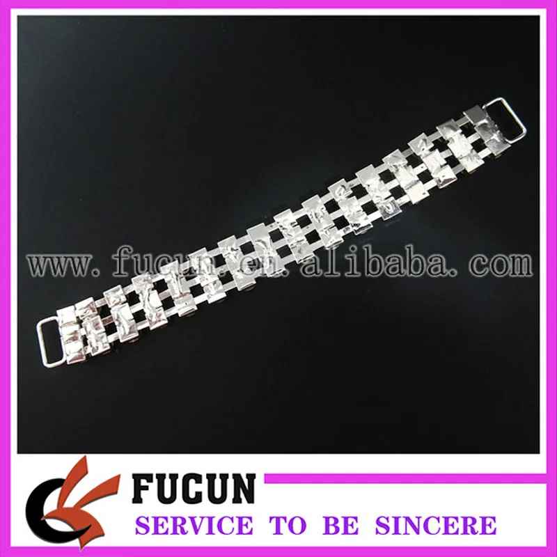 CLASSIC SS16 4 mm 3 ROWS CRYSTAL RHINESTONE CONNECTOR STUNNING ON STAGE