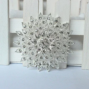 hot selling stone silver jewelry crystal rhinestone brooch for wedding invitation