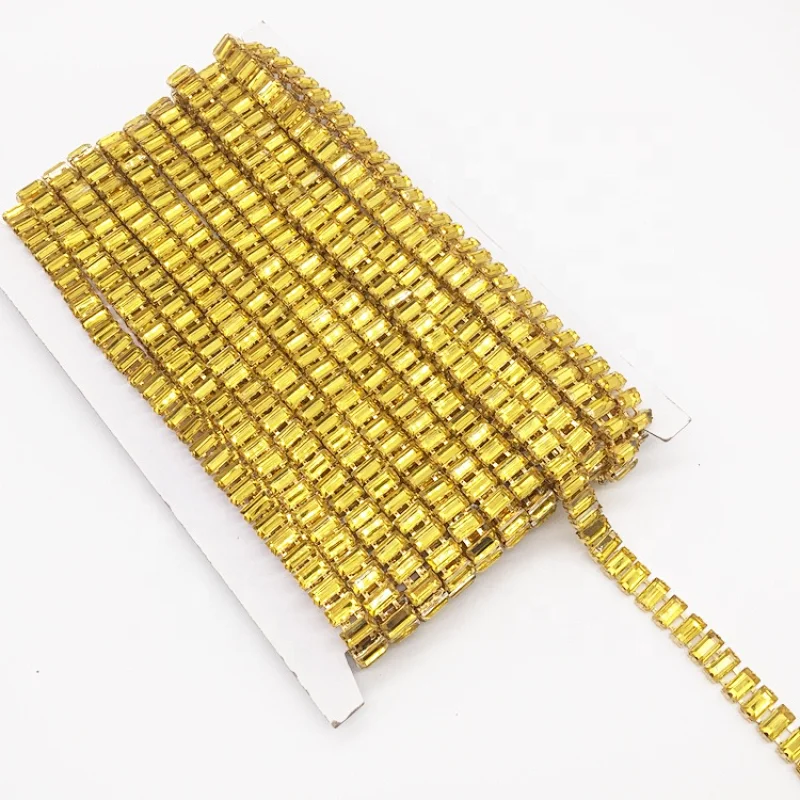 China manufacturer professional customised golden rhinestone metal strass trimmings