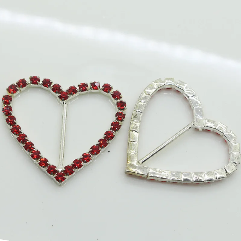 Fashion hot sale Metal heart red Rhinestone Buckle For Wedding Invitation