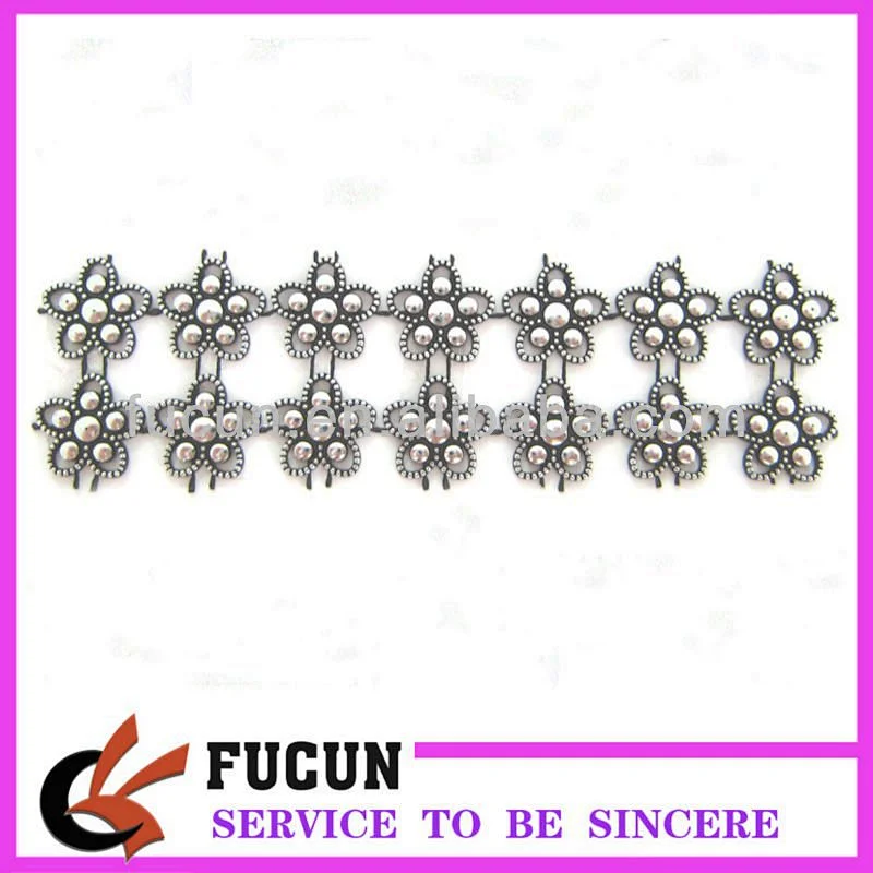 Flower shaped plastic trimming /plastic trimming lace