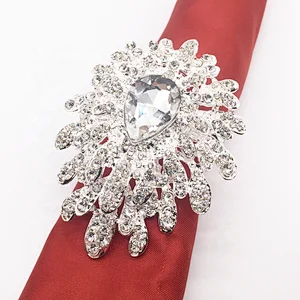 High quality wedding table accessories luxurious floral rhinestone jewelry silver metal napkin holder