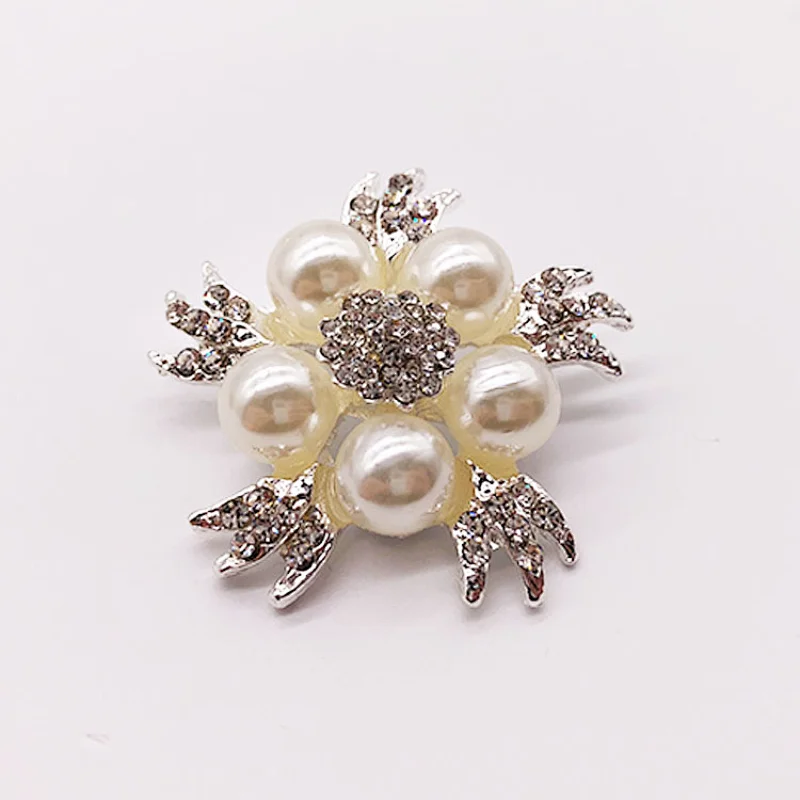 China Wholesale Zinc Alloy Plated Imitation Pearl Rhinestone Women Brooch For Gifts