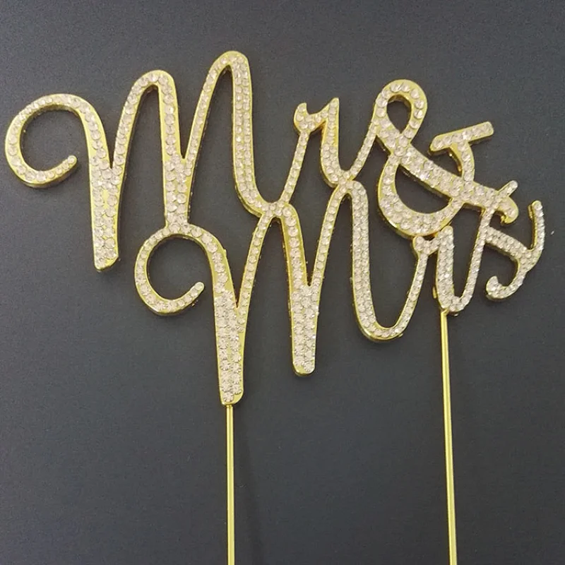 2019 sale promotion mr and mrs wedding cake toppers for cake decoration