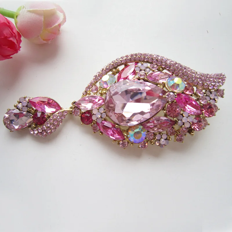 Latest design wholesale fancy pink large jewel brooch pin for dress decoration