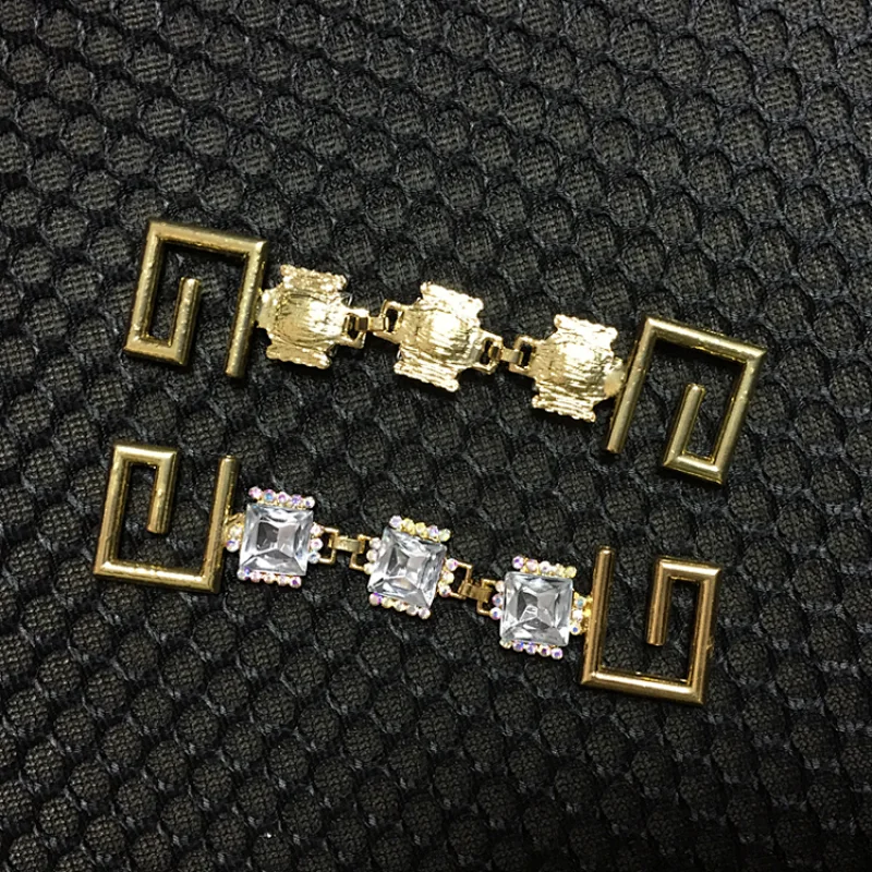 Wholesale Crystal Transparent Acrylic Beads Bikini Connector with Custom Gold Connector ends
