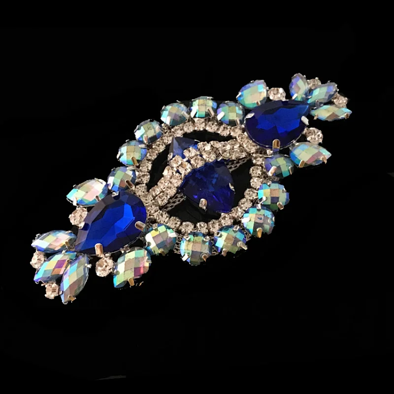 Bulk wholesale new design Large Rhinestone brooch of women for wedding