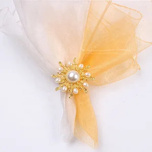 Cheap price model Valentine's Day economical wedding alloy pearl beaded napkin ring