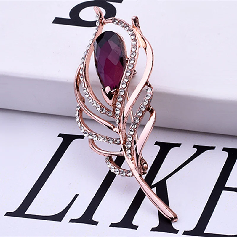 Latest Fashion jewelry Crystal Peacock Feather Brooches For Women Scarf