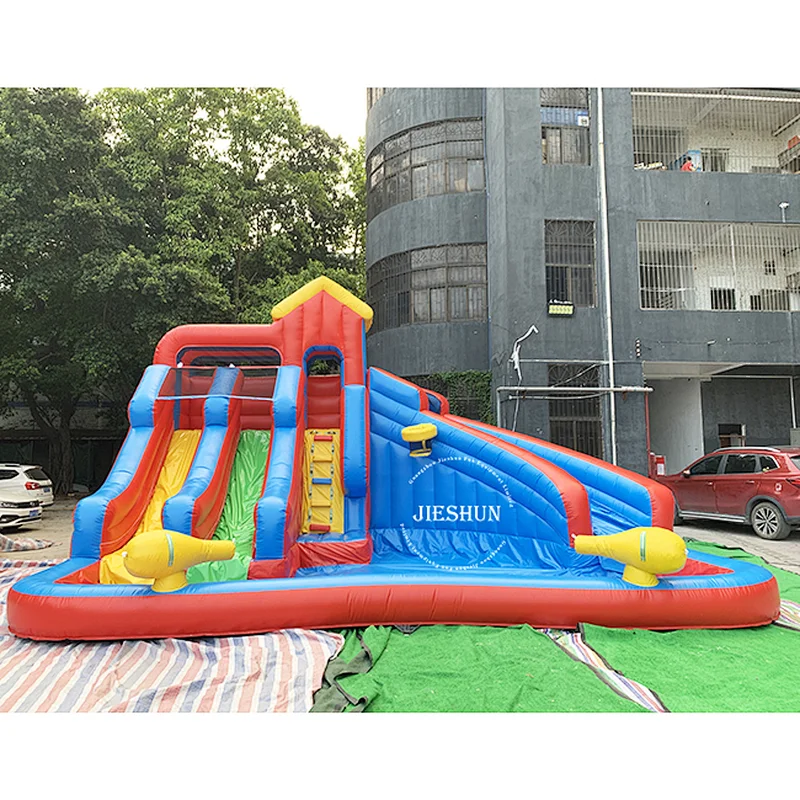 2020 cheap price kids entertainment castle inflatable three water slide with guns for rental