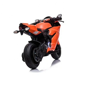 Andar en motocicleta