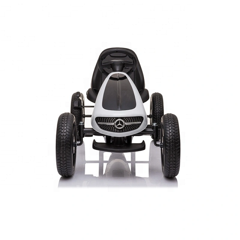 Kart à pédales sous licence Mercedes Benz