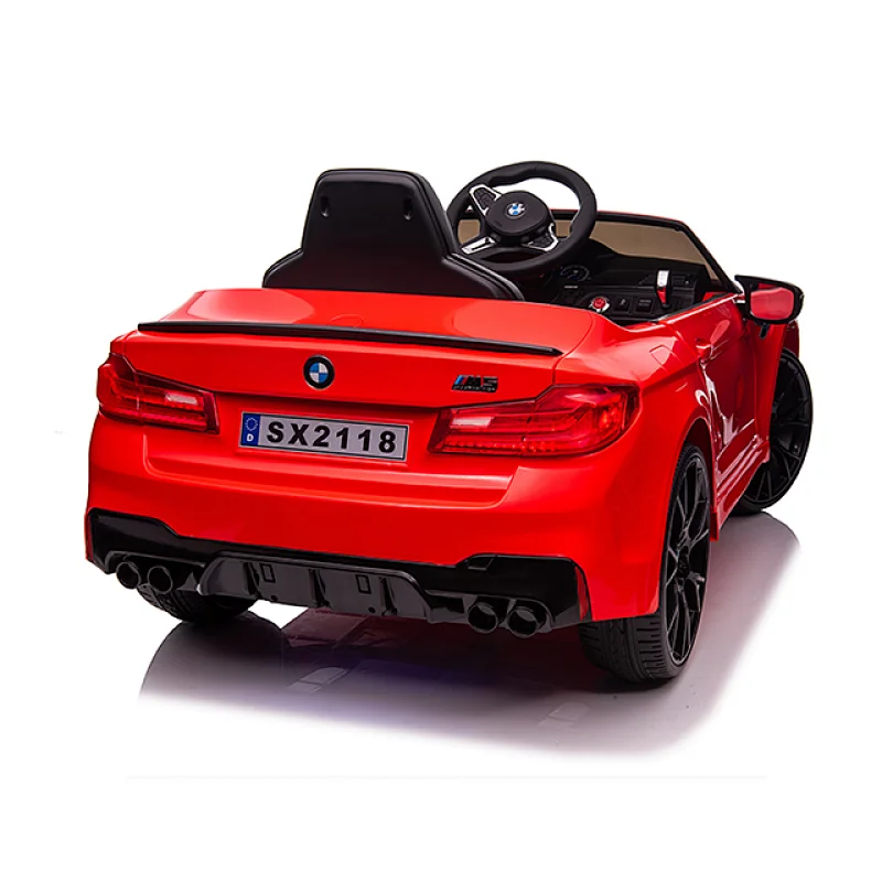 BMW M5 con licencia