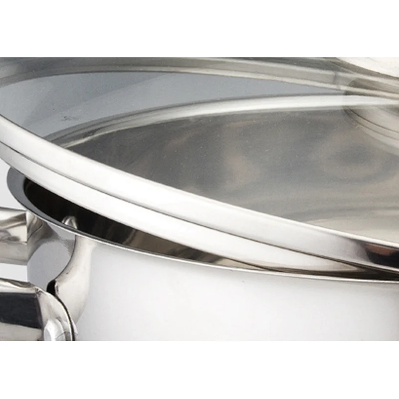 Stainless steel casserole in 24cm diameter in 5L