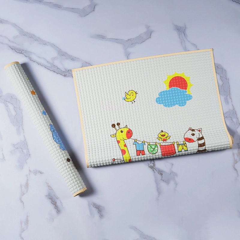 Carton baby waterproof sheet reusable natural breathable air filled rubber cot sheet