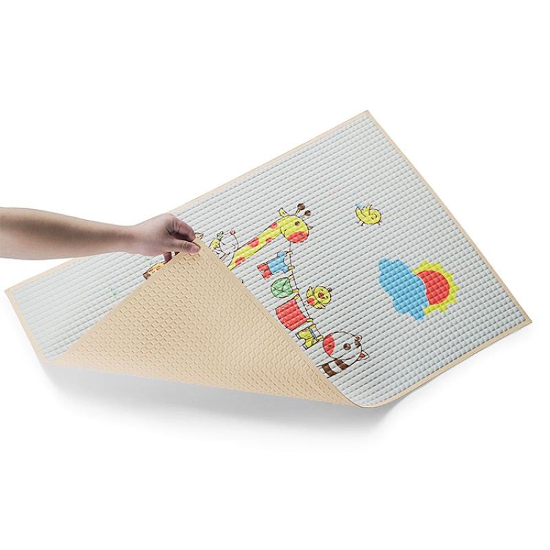 Carton baby waterproof sheet reusable natural breathable air filled rubber cot sheet