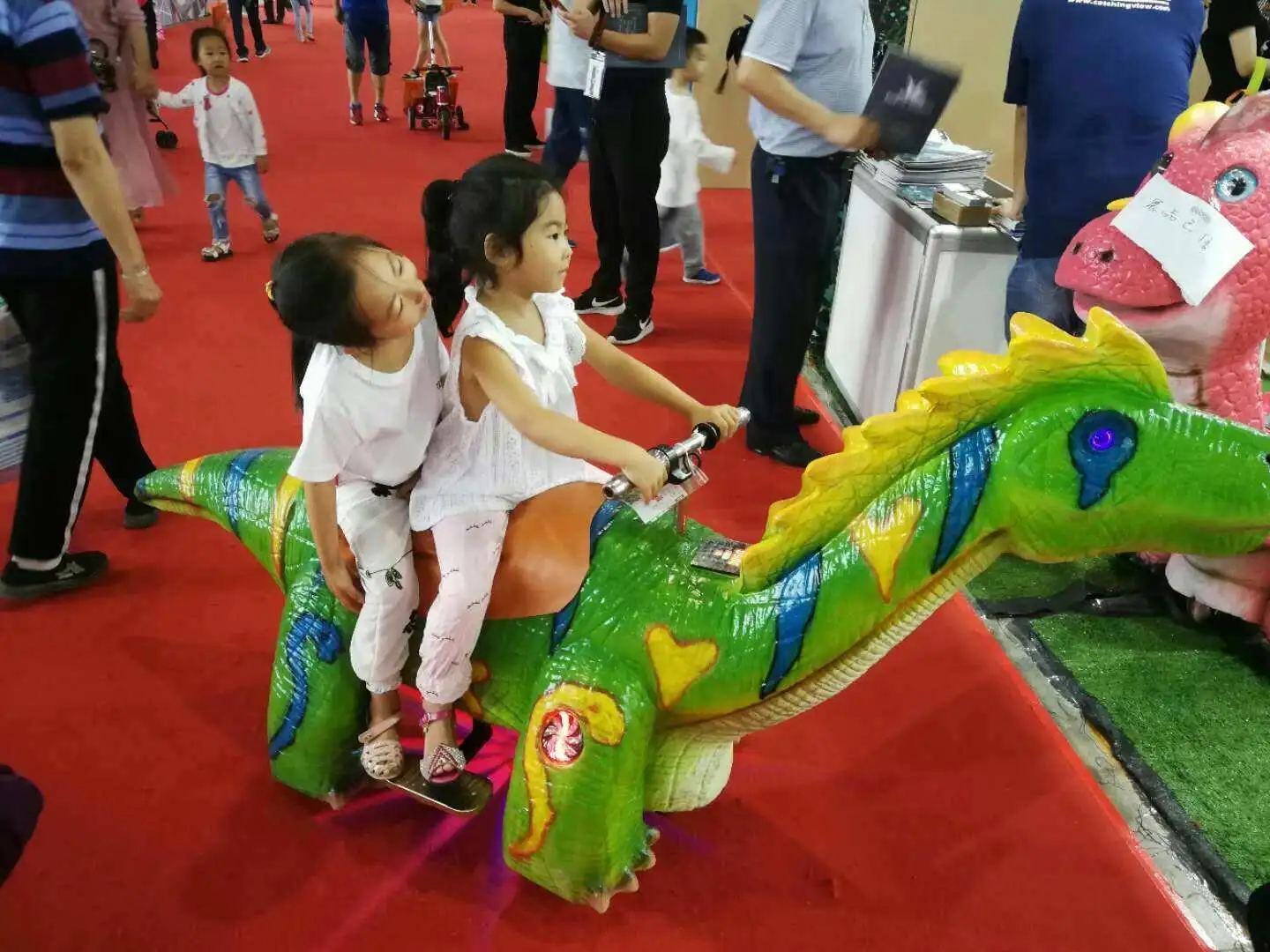 Dinosaur Ride , animal ride , walking robot ride - Guangzhou HuaQin ...