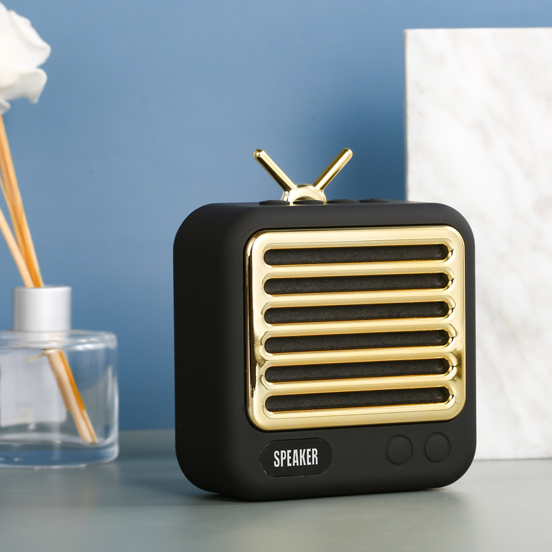 retro bluetooth speaker