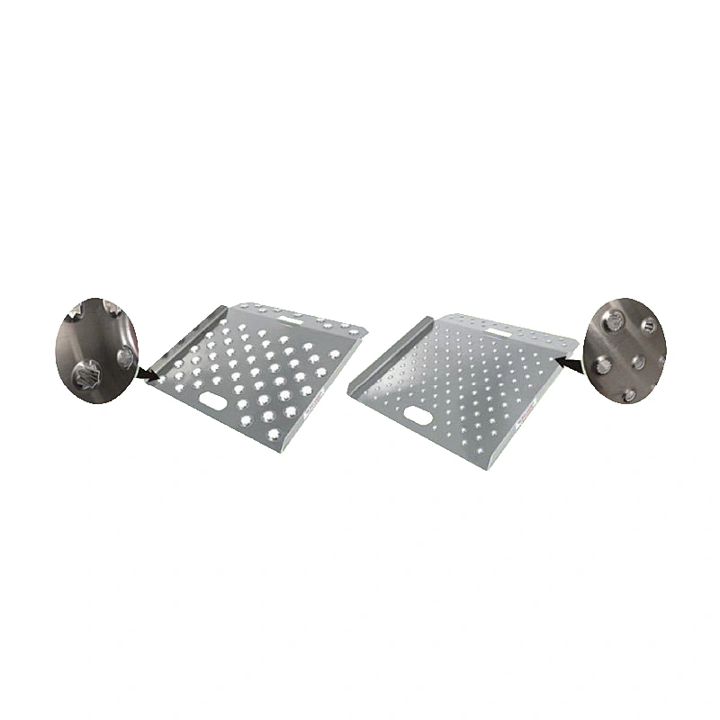 Aluminum curb ramp