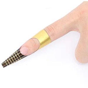 Gold Horseshoe Nail Extension Forms Lable