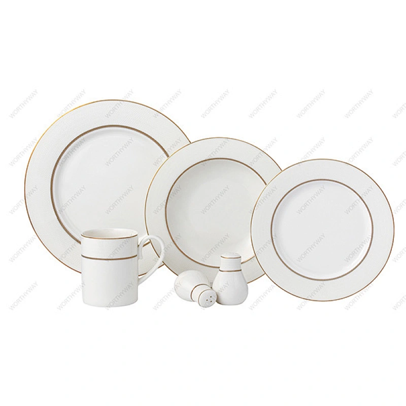 White chain dinner set