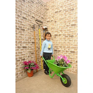 KID'S WHEELBARROW