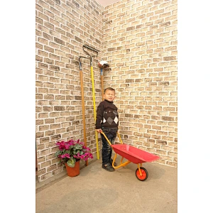 KID'S WHEELBARROW