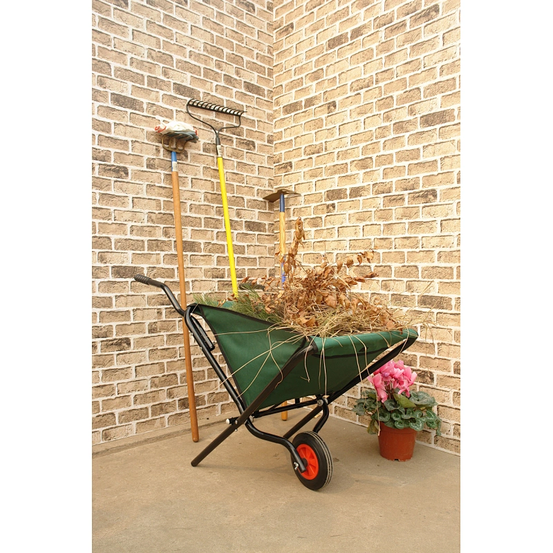 FOLDABLE WHEELBARROW