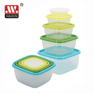 Set of 5 Plastic Food Storage Containers and Clear Bases and Color Lids