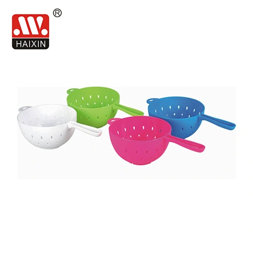 colander with handle