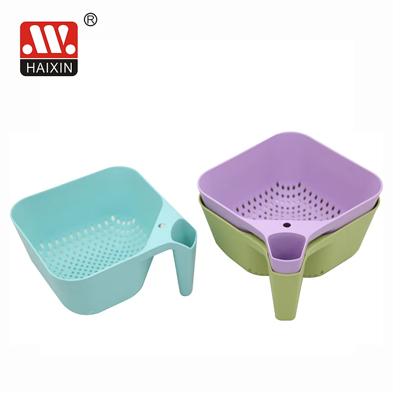 Square colander with handle