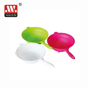 Round colander with handle
