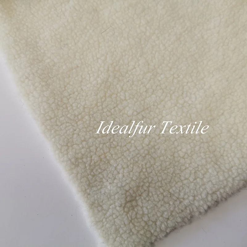 Comfortable Solid Color 100% Polyester Sherpa Fleece Fabric for Coat